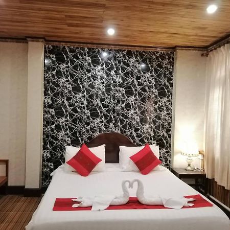 Luang Prabang River Lodge Exterior photo