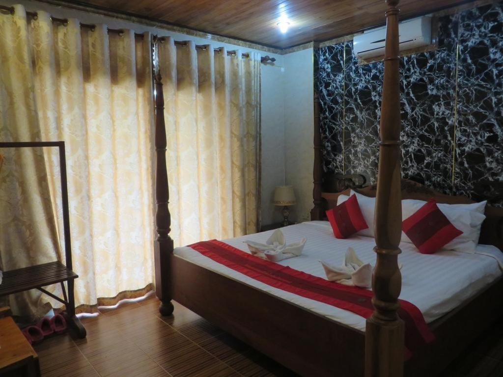 Luang Prabang River Lodge Exterior photo